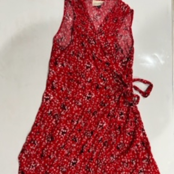 Universal Threat Wrap Dress - Size M - Red - Picture 1 of 4